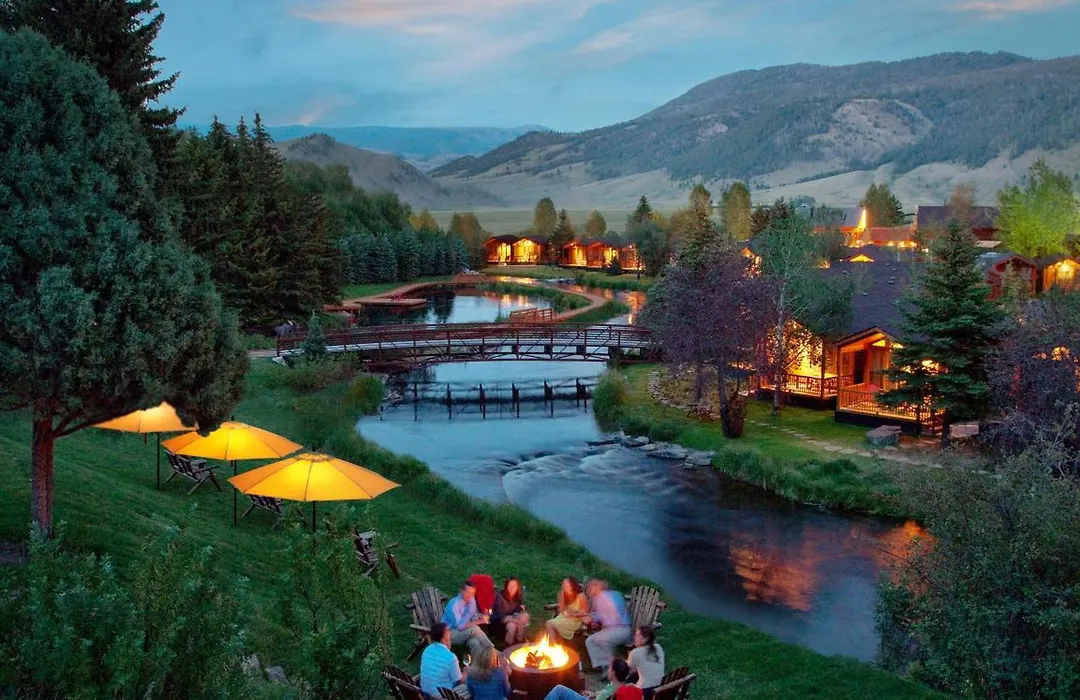 Rustic Inn Creekside-1